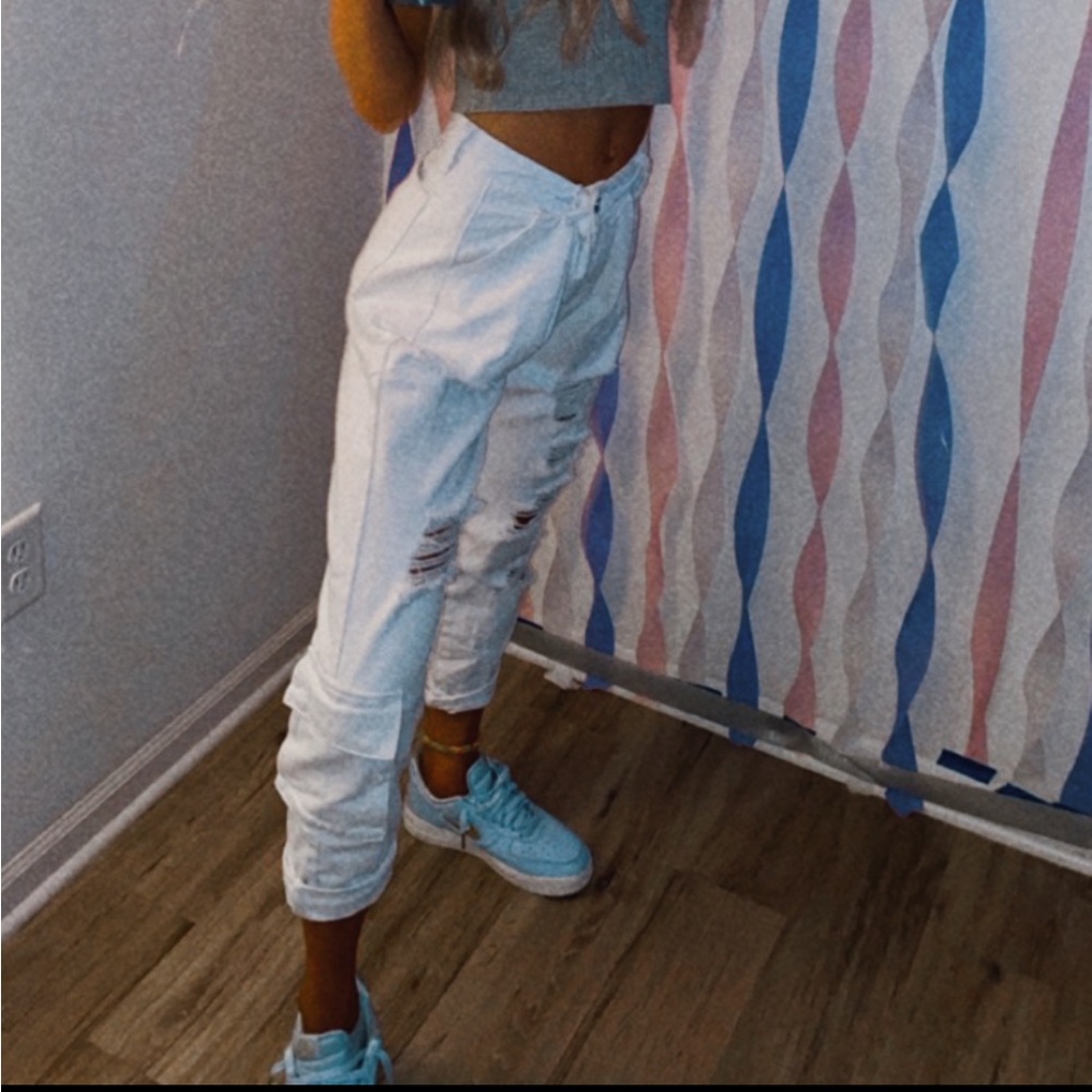 White ripped crop jeans